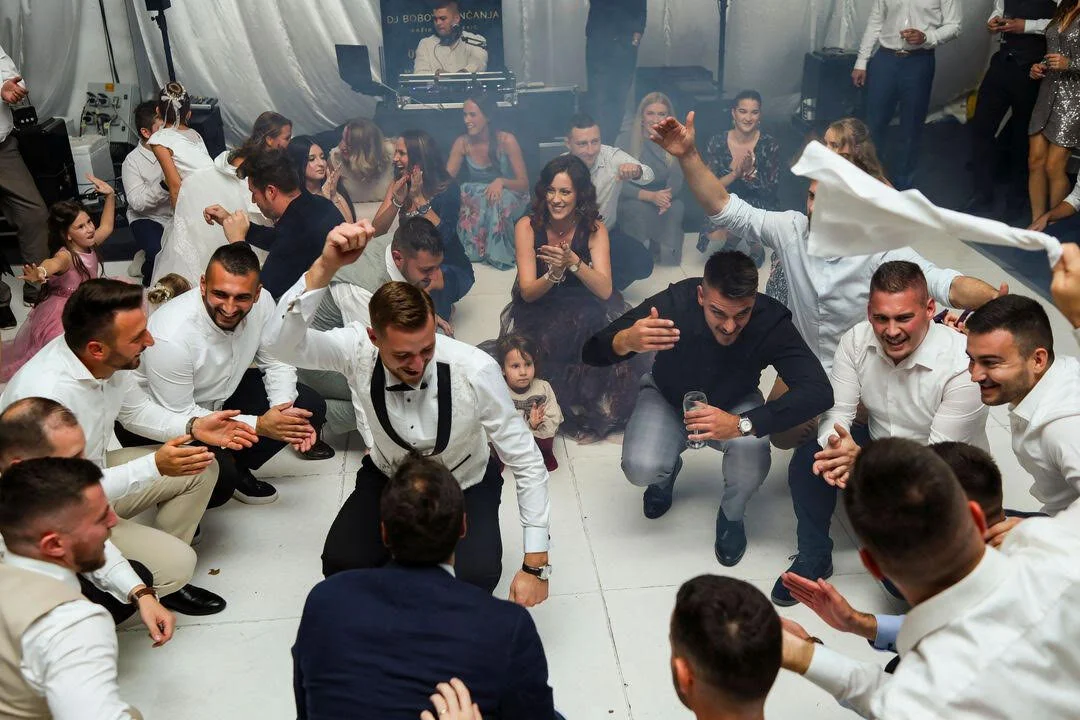 DJ Boboy pjeva uživo na vjenčanju - jedini DJ s live vokalom